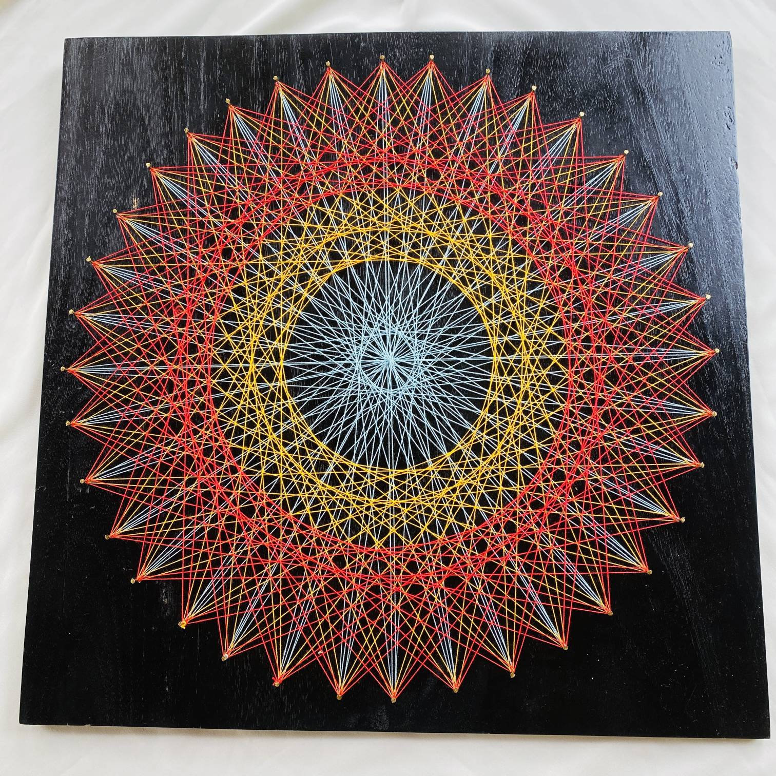 DIY String Art Kit for Adults, 12x12 Geometric Nail & Thread Art Wall  Decor, Meditative Mindful Activity Gift, Living Room Home Decor 